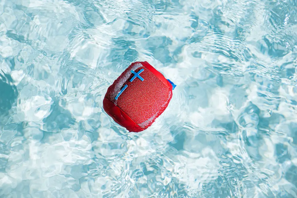 best waterproof speaker for rafting